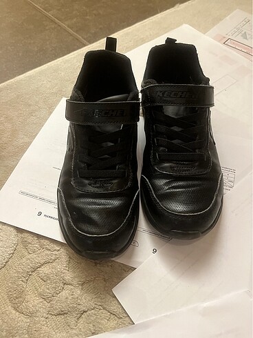 36 no Skechers