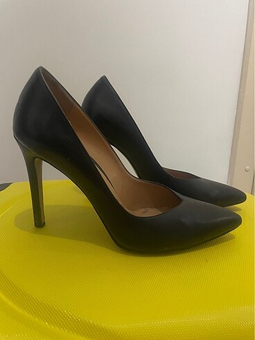 37 Beden Hotiç siyah stiletto