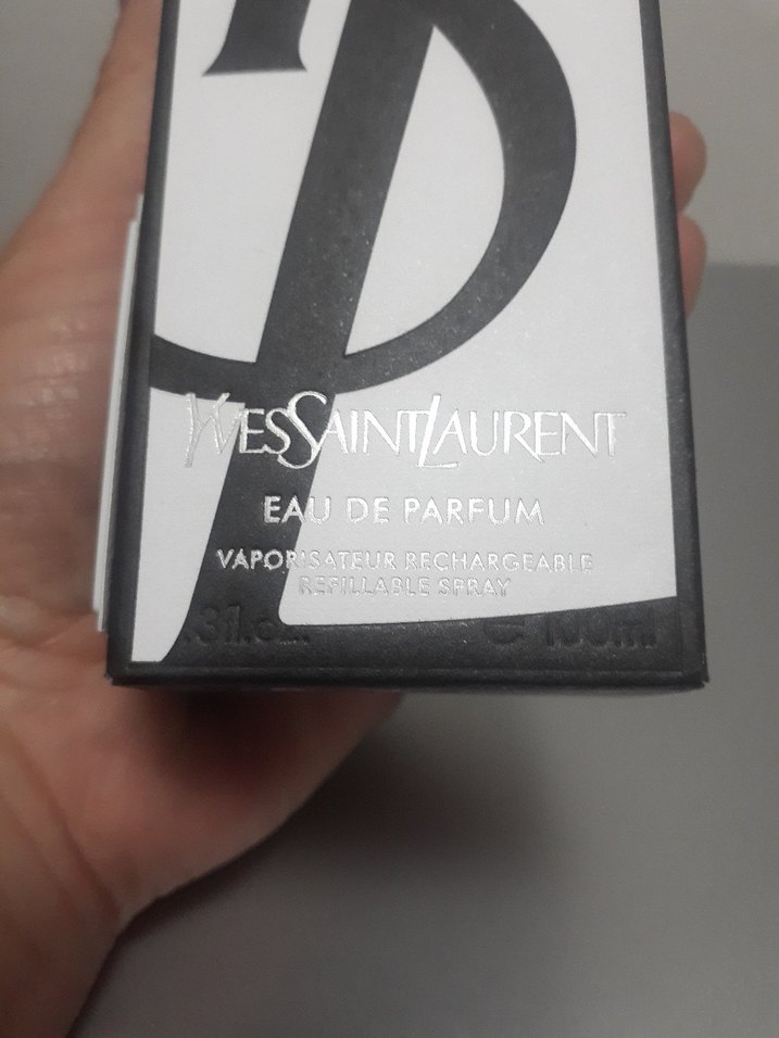 Yves Saint Laurent MYSLF Erkek Parfümü Siyah - Görsel 3