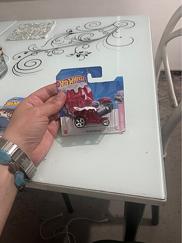  Beden Hotwheels