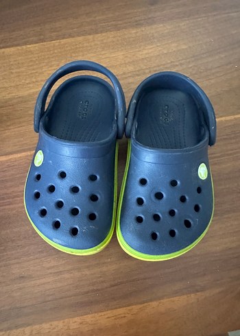 Lacivert crocs terlik