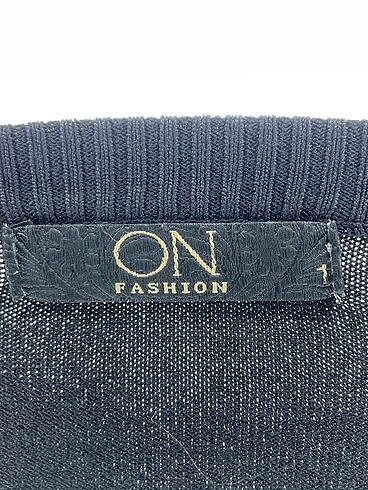 s Beden siyah Renk On Fashion Hırka %70 İndirimli.