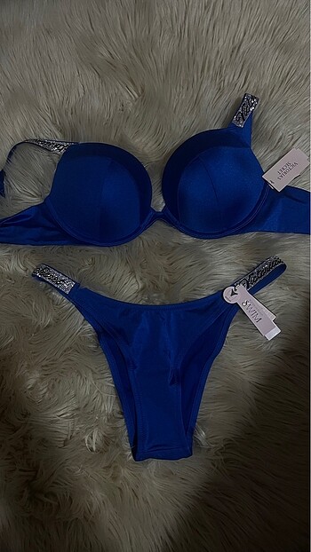 Victoria?s Secret bikini