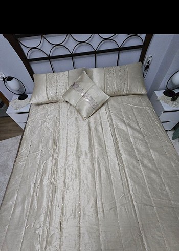 LINENS Bej Payet İşlemeli Parlak Yatak Örtüsü - Görsel 7