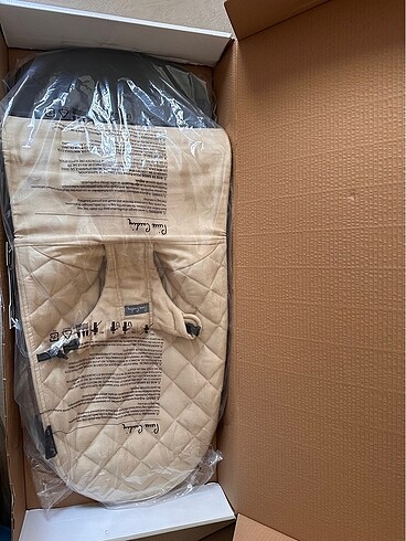 Diğer Beden Pierre Cardin ana kucağı
