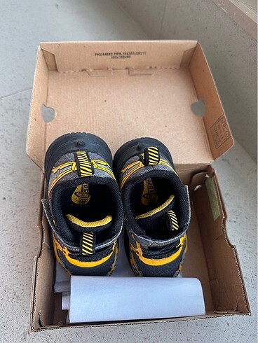 24 Beden Skechers 24 numara erkek