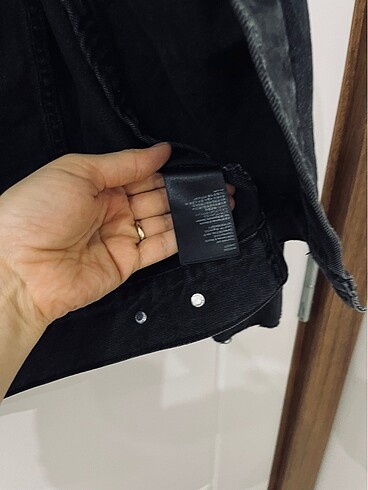36 Beden siyah Renk H&M siyah jean ceket