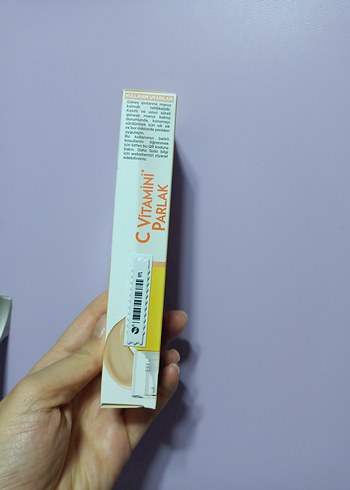 Beden Garnier C Vitamini Parlak SPF 50+ Yüz Kremi