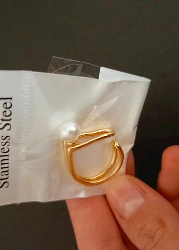 Altın Renkli İncili Kadın Yüzük - Görsel 2