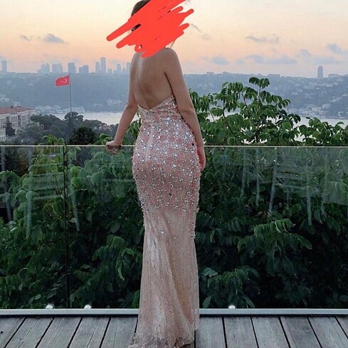 Oleg Cassini Pudra uzun nişan elbisesi
