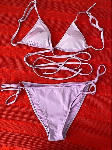 lila belden bağlamalı bikini