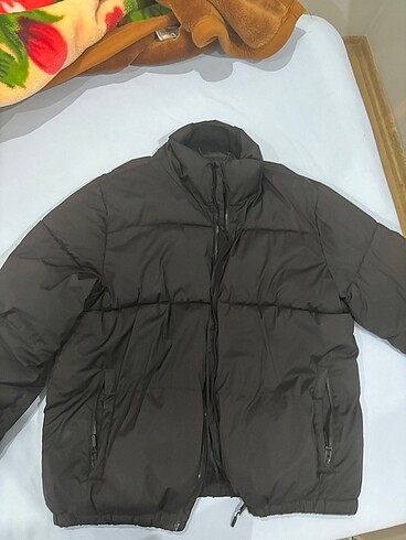 Bershka Mont