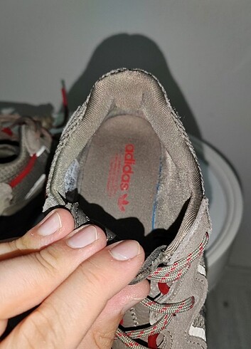 36,5 Beden Orijinal Adidas Ozewego, hiç giyilmedi