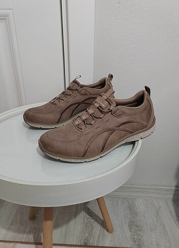 Orijinal Skechers, hiç giyilmedi 