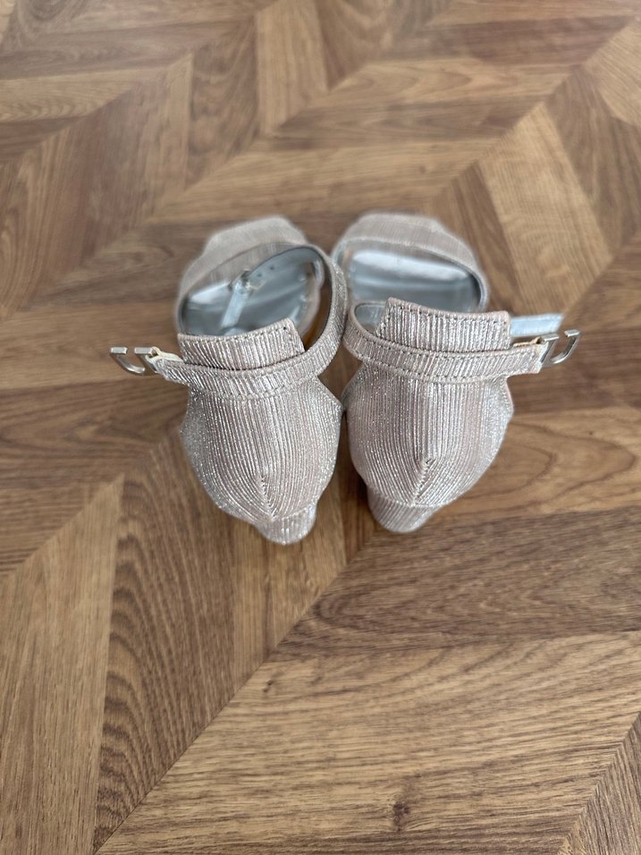 Bej Süet Tokalı İnce Topuklu Kız çocuk abiye ayakkabı - Görsel 3