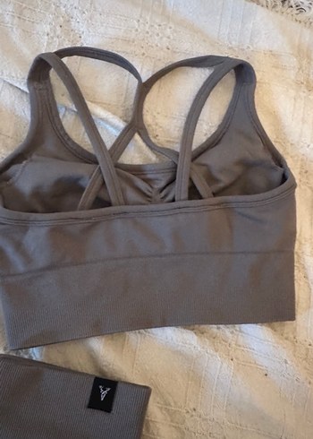 Gri Bel Detaylı Spor Kadın şort takım - Görsel 3