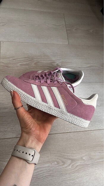 Adidas Pembe gazelle