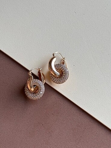 Beden Taşlı oval Küpe