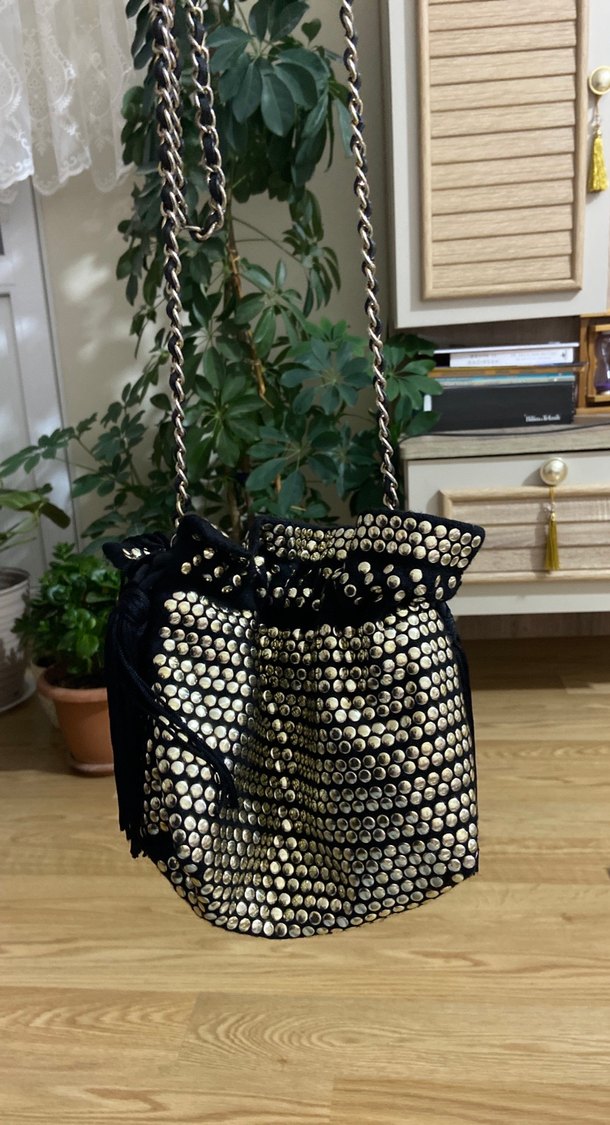 Metal düğmeli çanta - Görsel 4