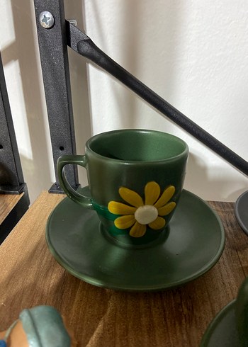 Yeşil Papatya Desenli Fincan ve Tabağı - Görsel 3