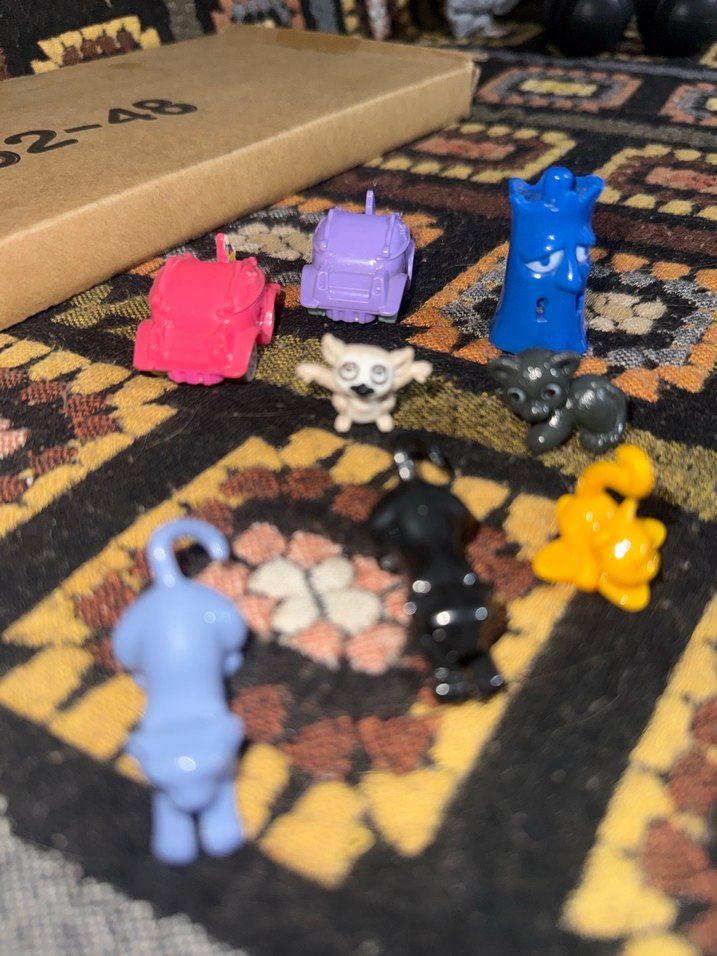 Renkli Mini Oyuncak Figürler Seti - Görsel 3