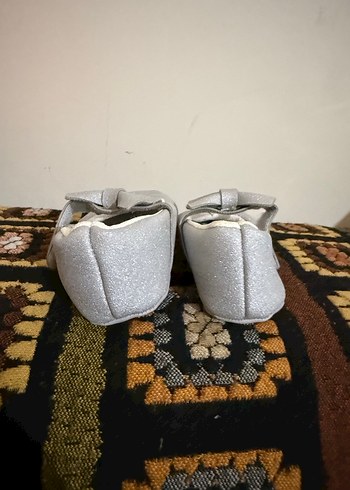 Kız Çocuk Gri Fiyonklu Nakışlı Babet - Görsel 4