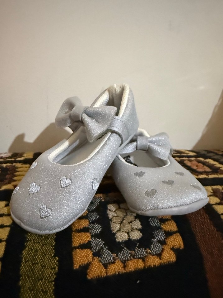 Kız Çocuk Gri Fiyonklu Nakışlı Babet - Görsel 2