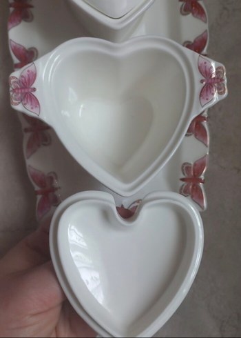 Kelebek Desenli Kalp Şekilli Porselen Set - Görsel 6