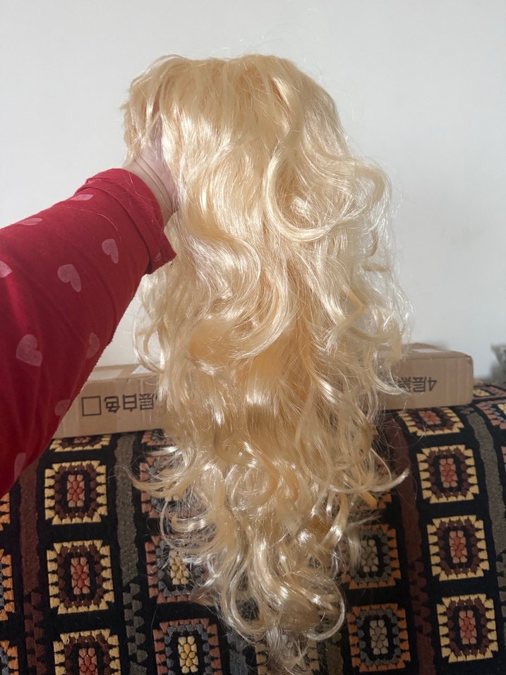 Parlak Sarı Dalgalı Sentetik Bayan Peruk - Görsel 5