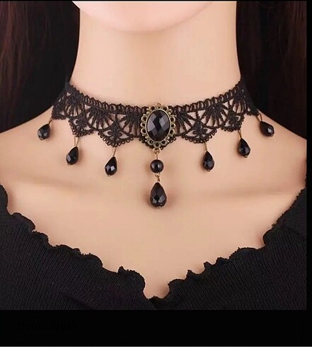 Gotik Tarzı Bayan Kolye