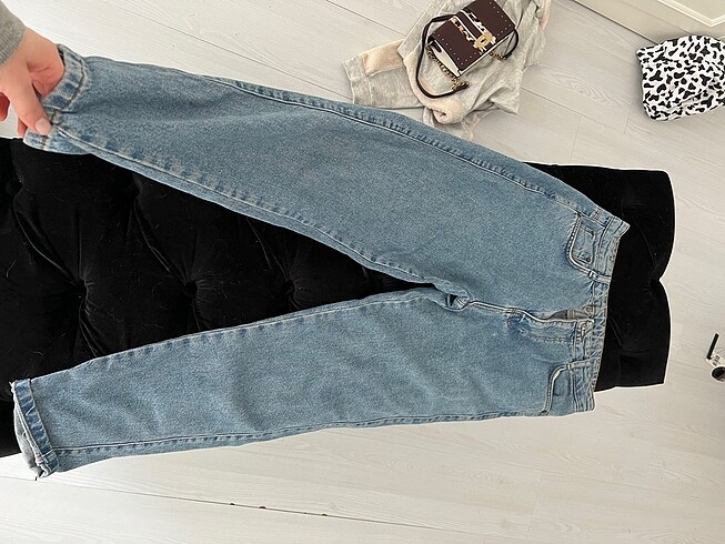 No name jean
