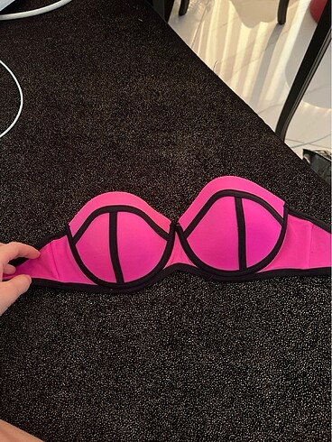 Bikini üstü
