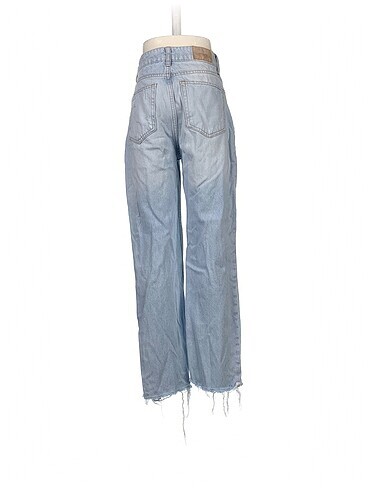 32 Beden Bershka Jean / Kot %70 İndirimli.