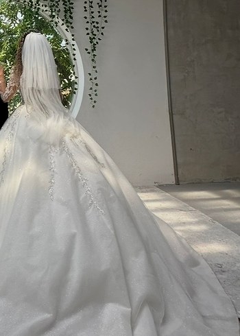 Parlak Beyaz Uzun Kollu Prenses Gelinlik - Görsel 3