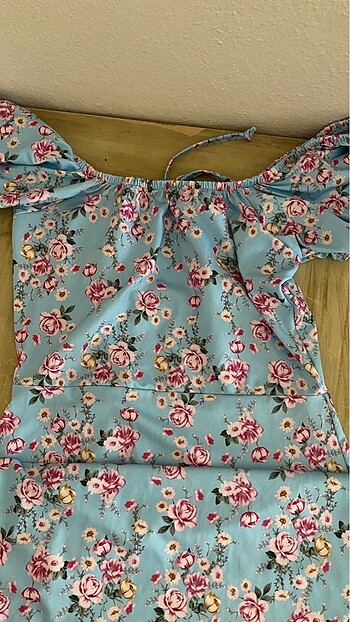 m Beden mavi Renk Çiçekli yırtmaçlı elbise