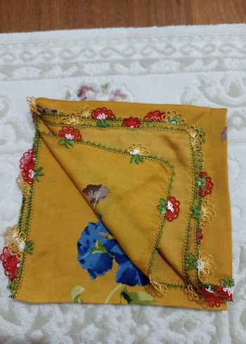 Dantel Detaylı Kırmızı Kadın Fular - Görsel 2