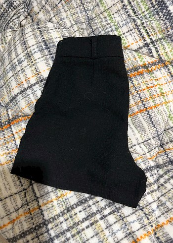 38 Beden Siyah Mini Etek Şort