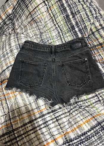 34 Beden Gri Salaş Mini Kot Şort