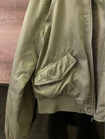 s Beden yeşil Renk Pull&Bear Bomber Ceket