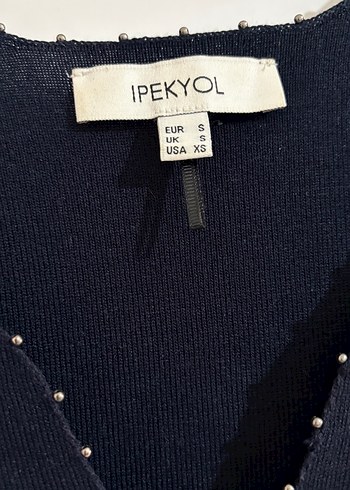 Siyah Süet V Yakalı Kadın Bluz - Görsel 3