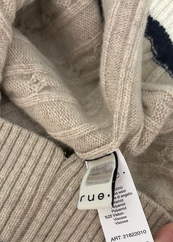 Nakışlı V Yaka Örgü Süveter - Görsel 7