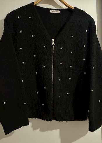 Taşlı V yaka Siyah Hırka - Görsel 2