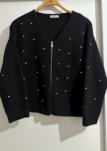 Taşlı V yaka Siyah Hırka - Görsel 5