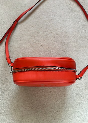 Calvin Klein Kırmızı Deri Kadın Çapraz Çanta - Görsel 6