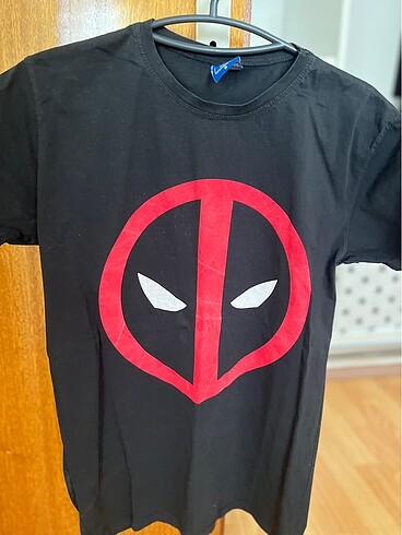 karga shop'tan alındı deadpool logo tshirt s beden