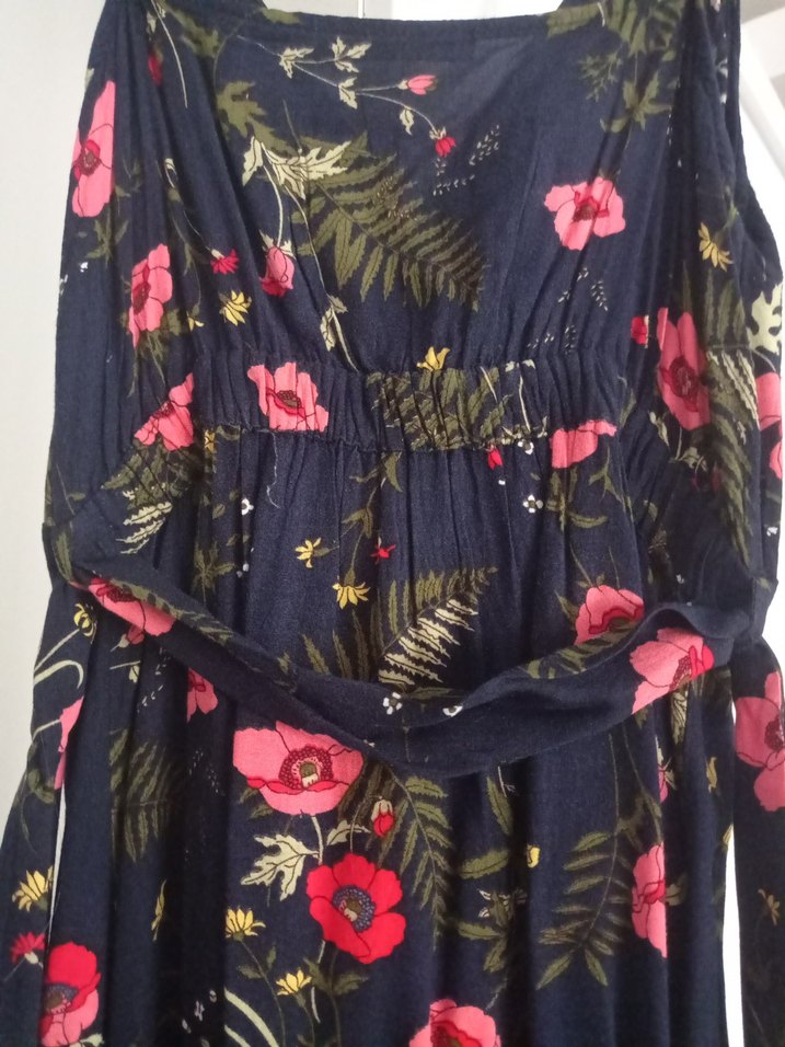 Çiçek Desenli Midi Askılı Elbise - Görsel 5