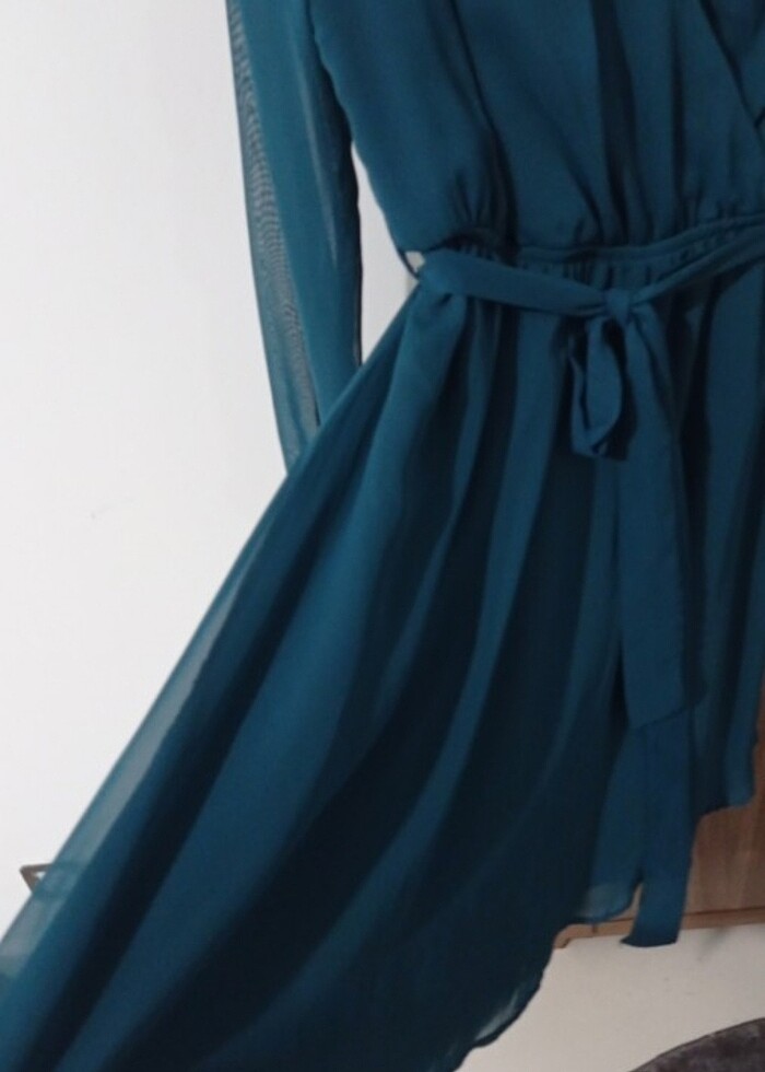 Zümrüt yeşili tül elbise - Görsel 5