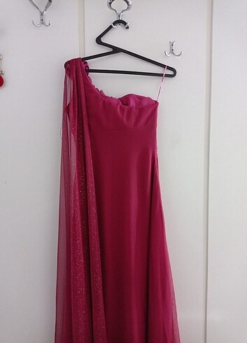 Tek omuz tül detaylı abiye - Görsel 3