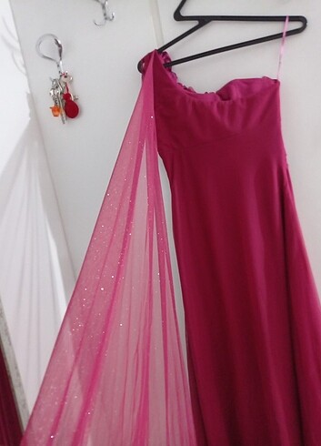 Tek omuz tül detaylı abiye - Görsel 5