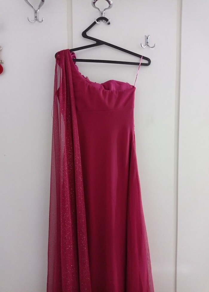 Tek omuz tül detaylı abiye - Görsel 3